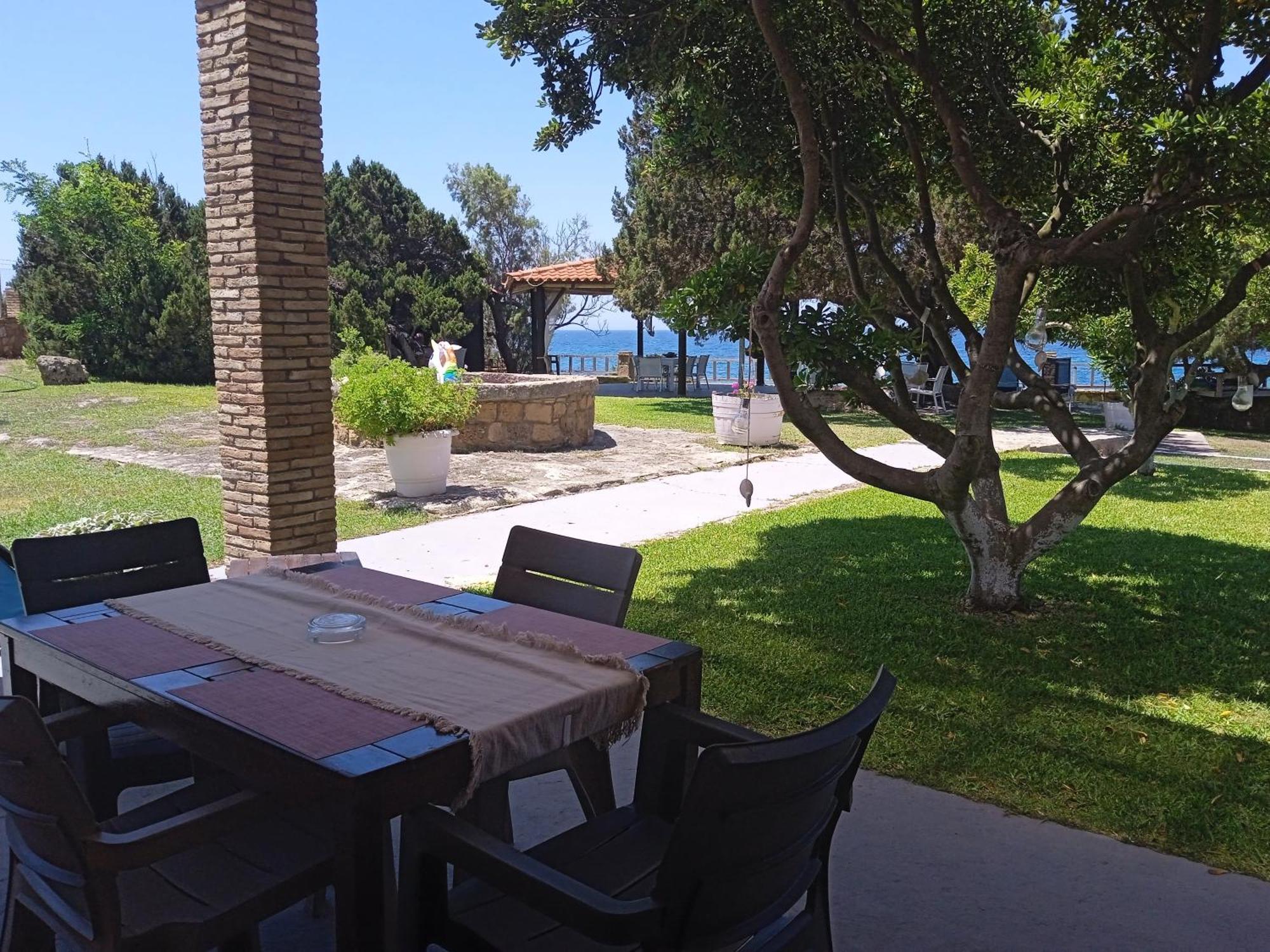 Genari Beach Apartments Levendokhórion Exteriér fotografie